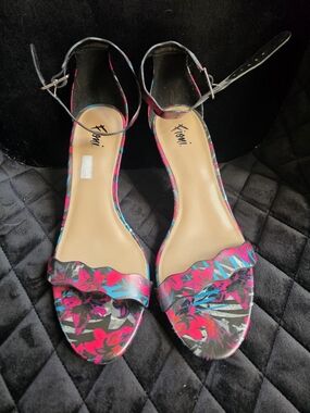 FIONI Clothing Floral Ankle-Strap Sandals in Pink, Teal & Black